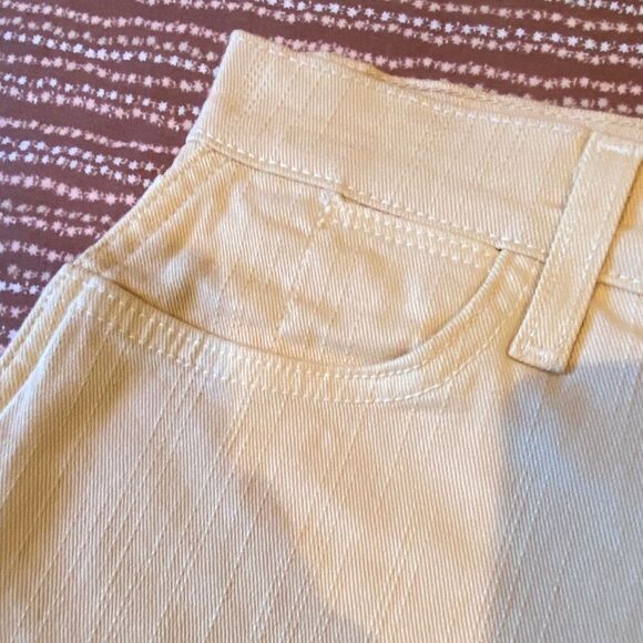 NYDJ Cream Denim Cropped Jeans Size 14 Button Decoration On Leg New - Picture 7 of 10